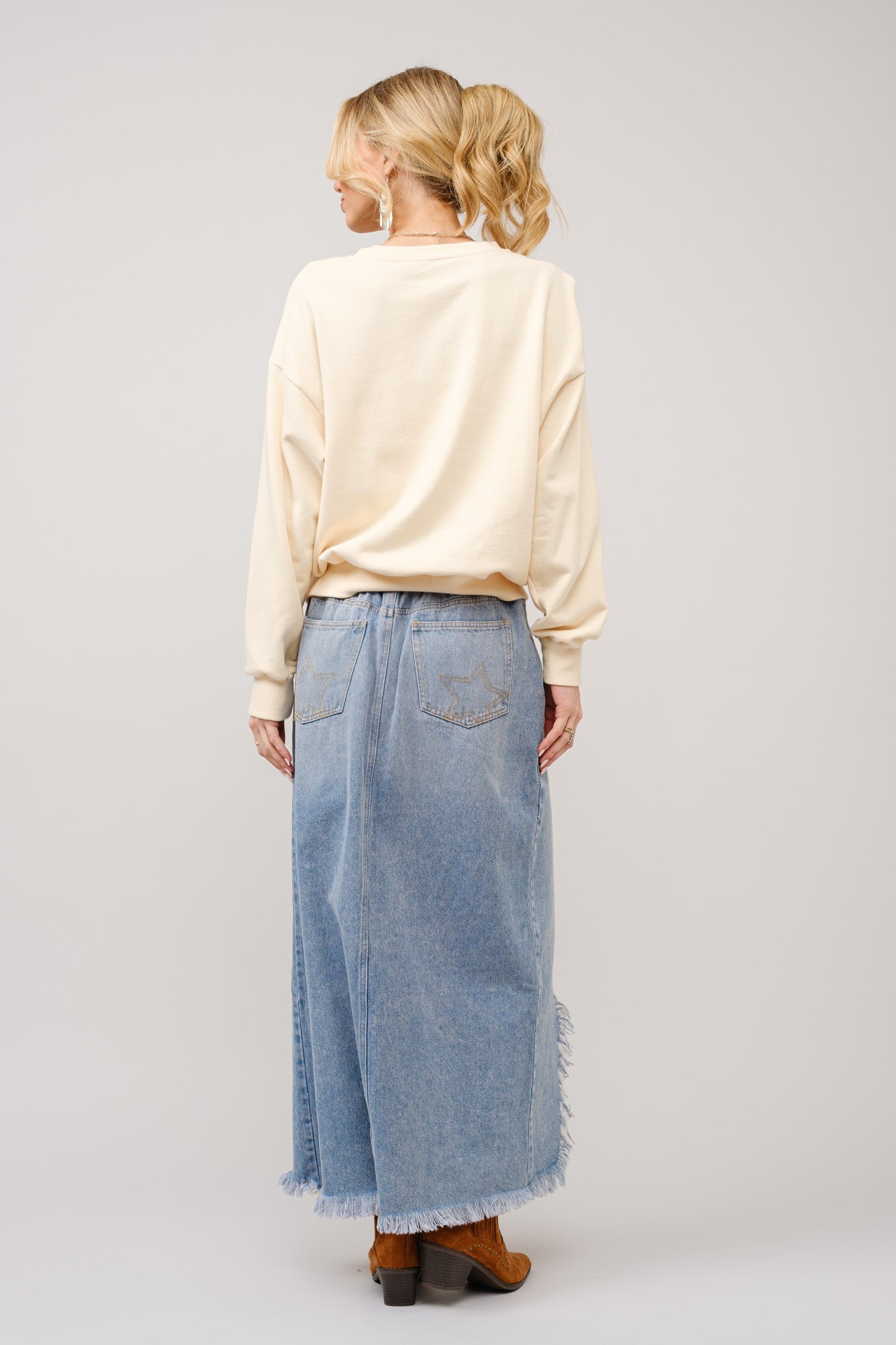 Howdy Embroidered & Studded Sweatshirt