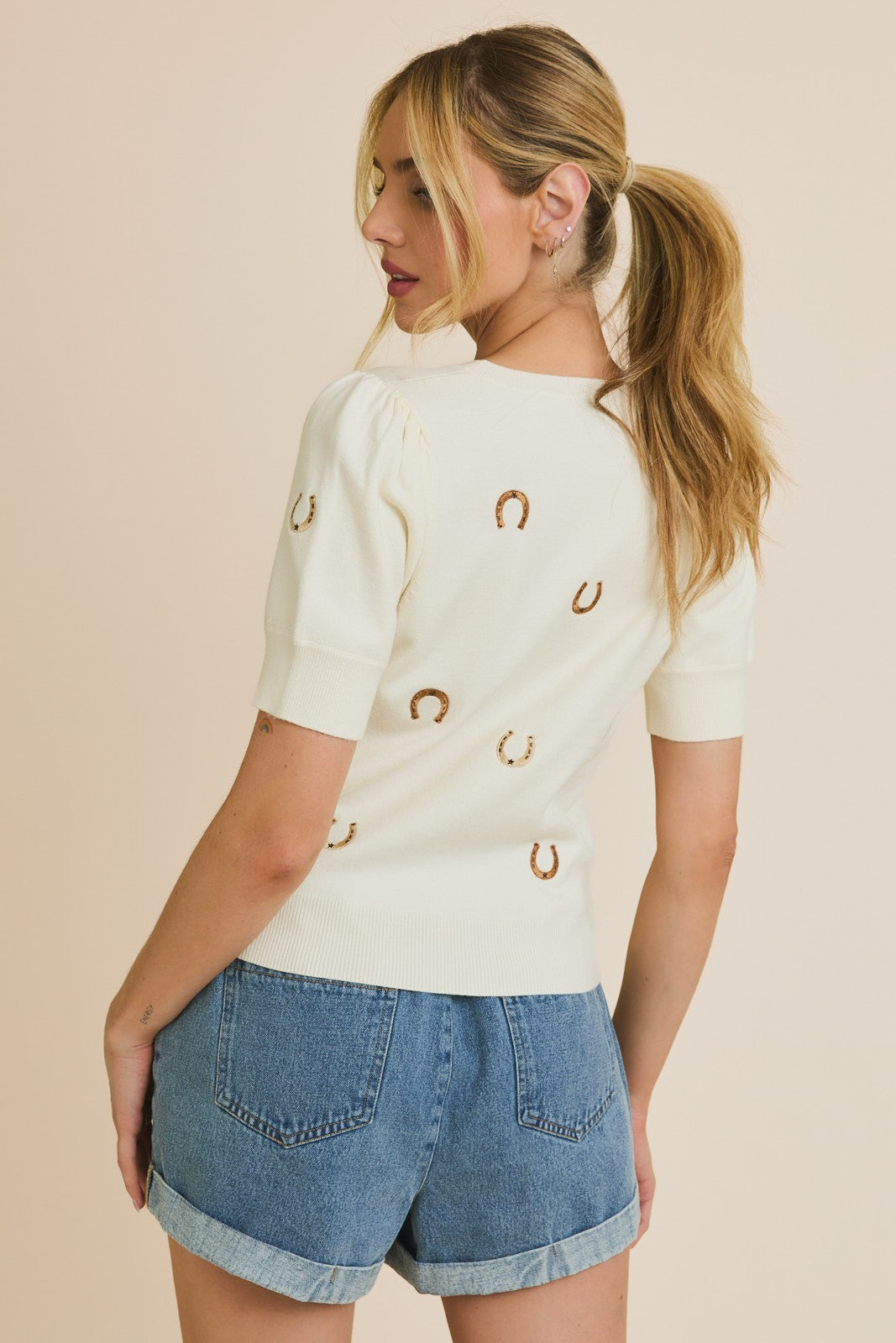Horseshoe Embroidered Puff Sleeve Top