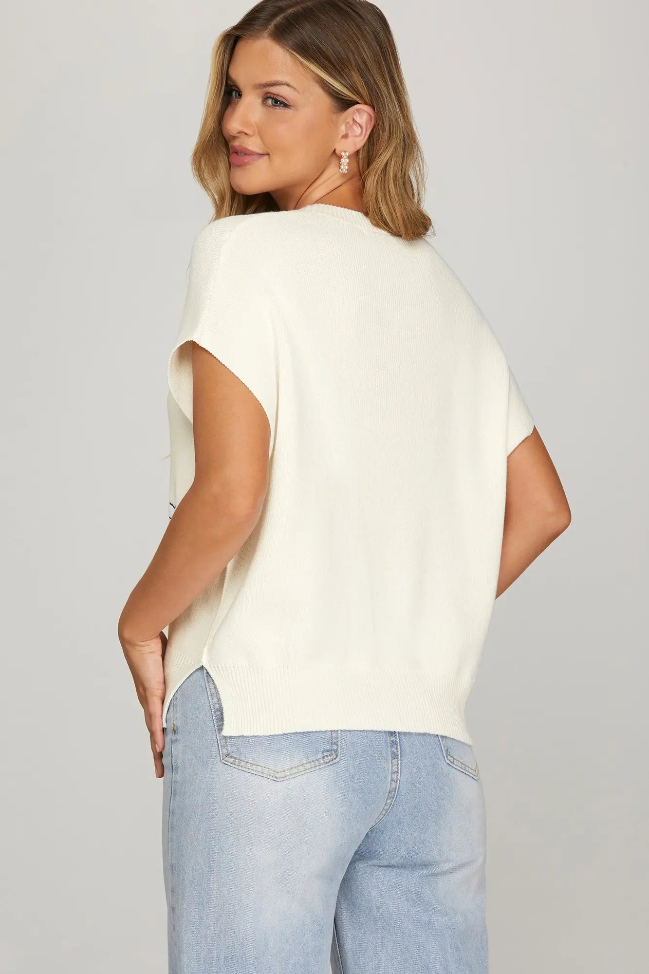 Cream Dog Embroidered Sleeveless Sweater