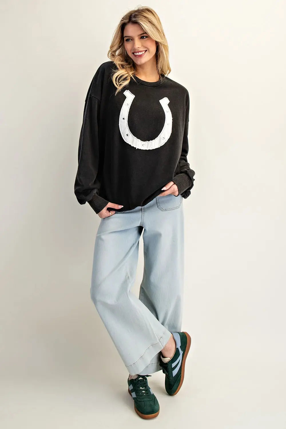Horse Shoe Applique Washed Pullover- Black