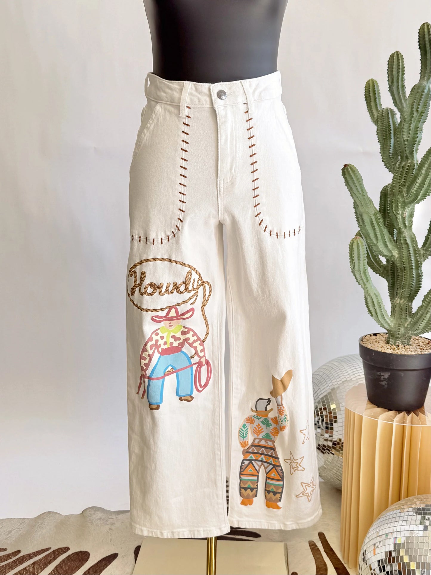 Howdy Design Whipstitched Pocket White Jeans