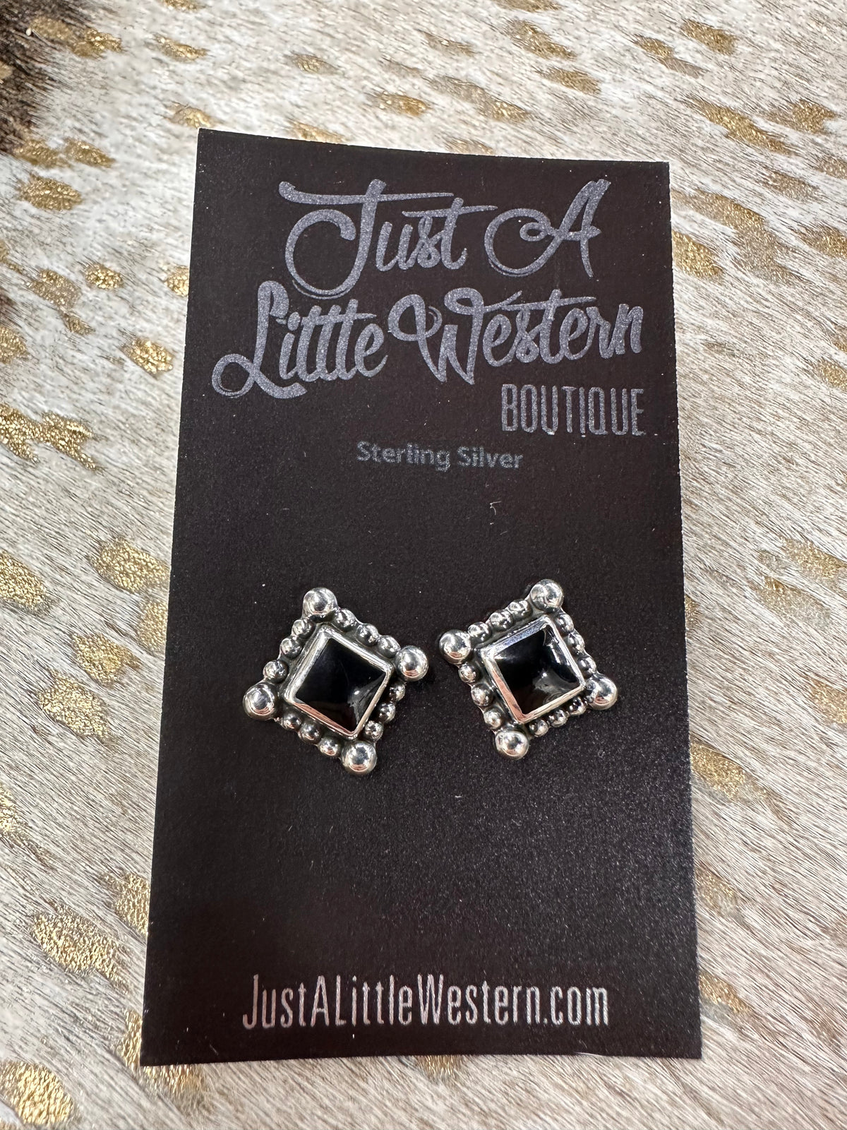 Sterling Silver Bead Edge Onyx Square Stud