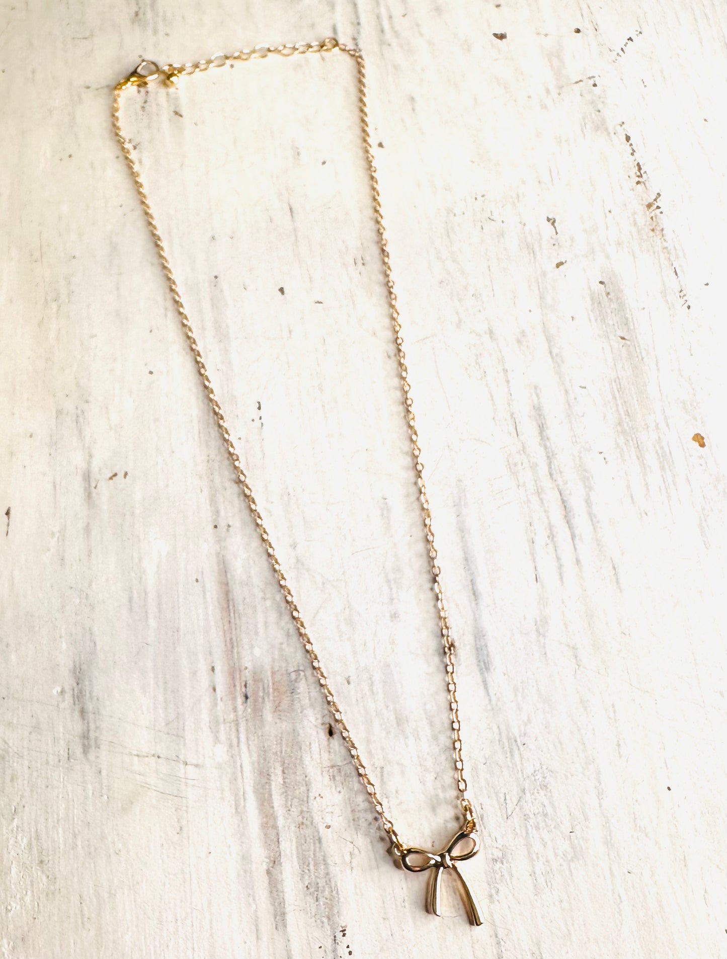 Simple Gold Bow Necklace