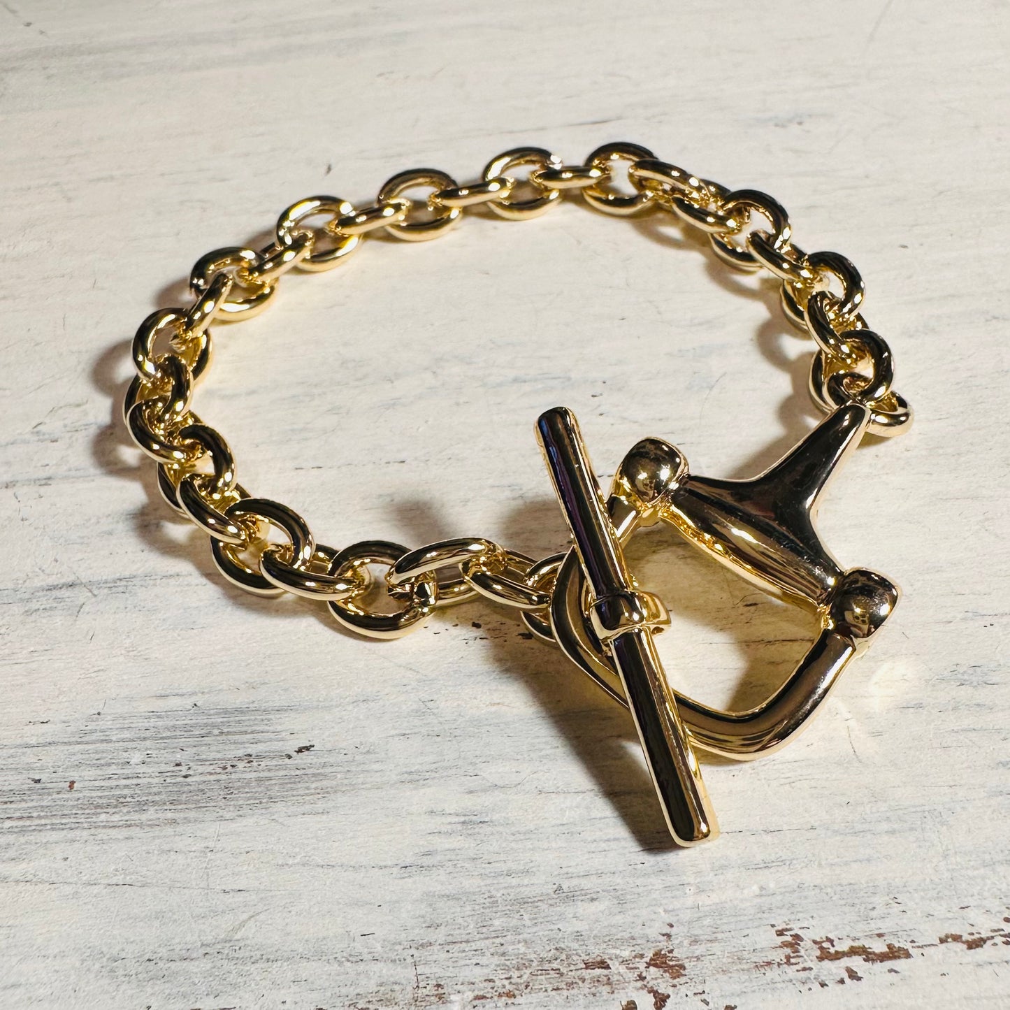 Gold Toggle Buckle Chain Bracelet