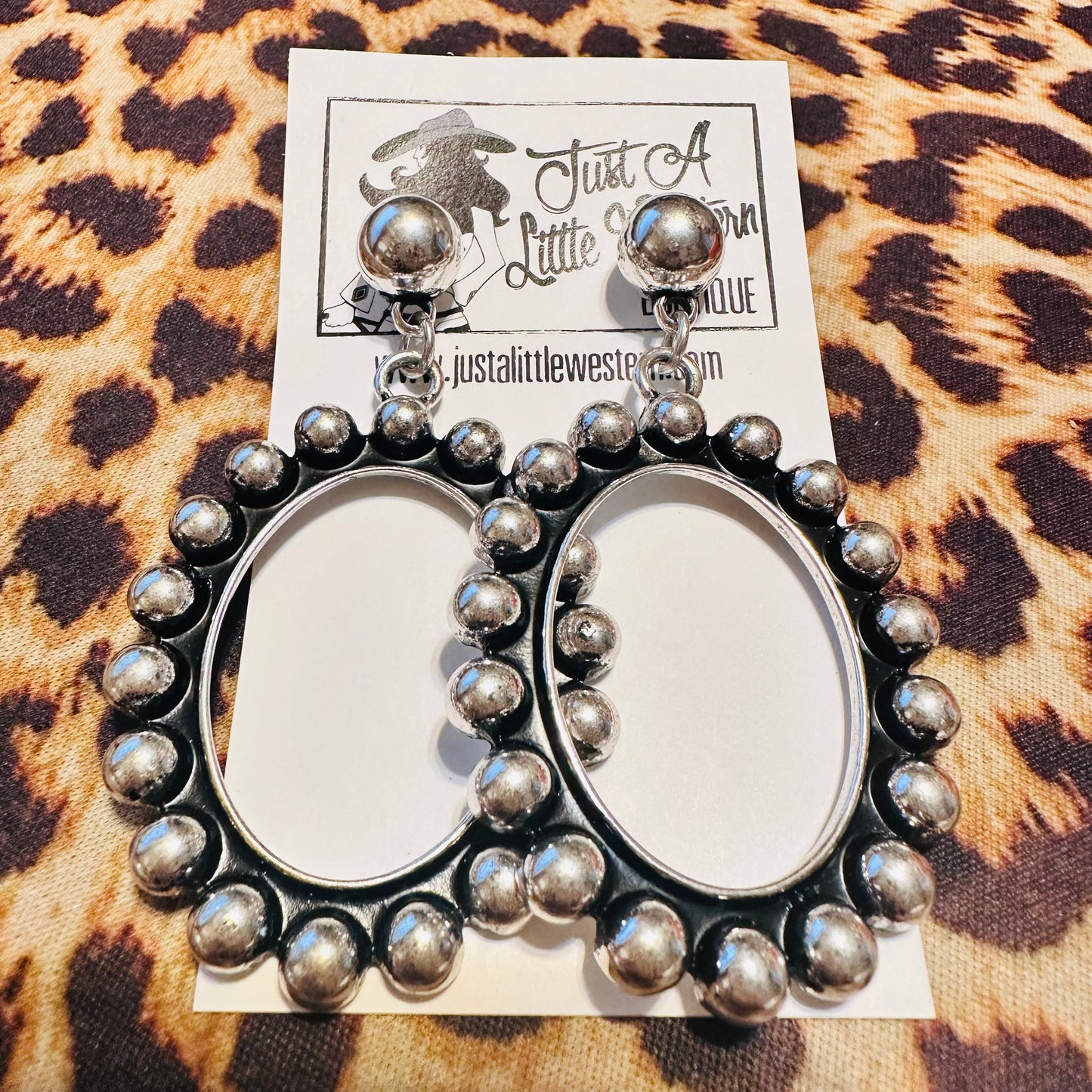 Cut Bubble Bead Oval Post Earring