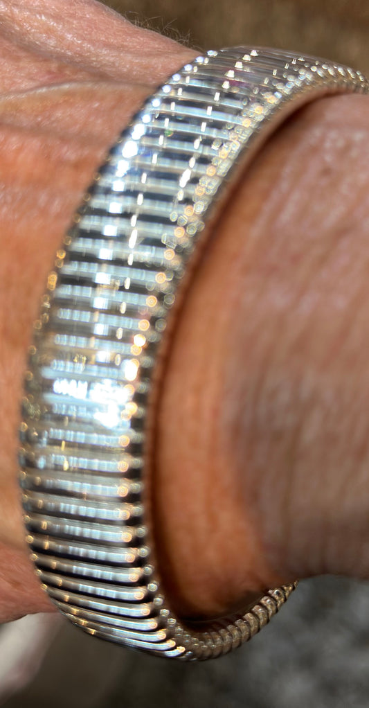 Silver Wide Slinky Bracelet