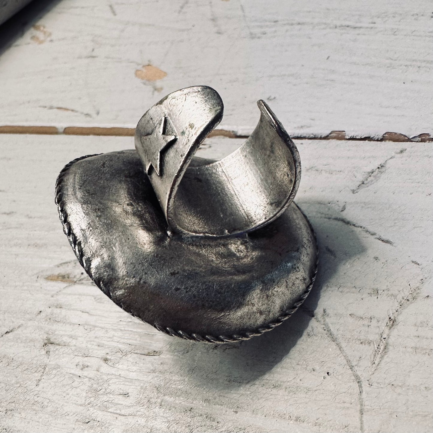 Sombrero Adjustable Ring