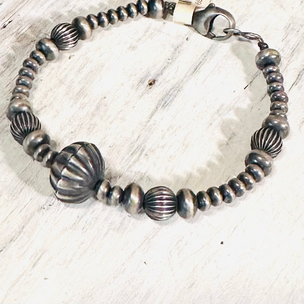 7" Sterling & Ribbed Beaded Bracelet