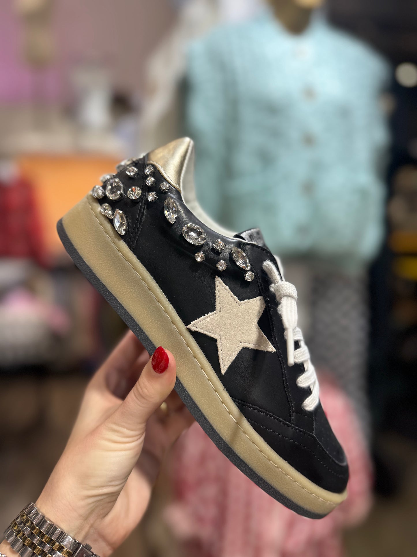 Avery Black Sneaker