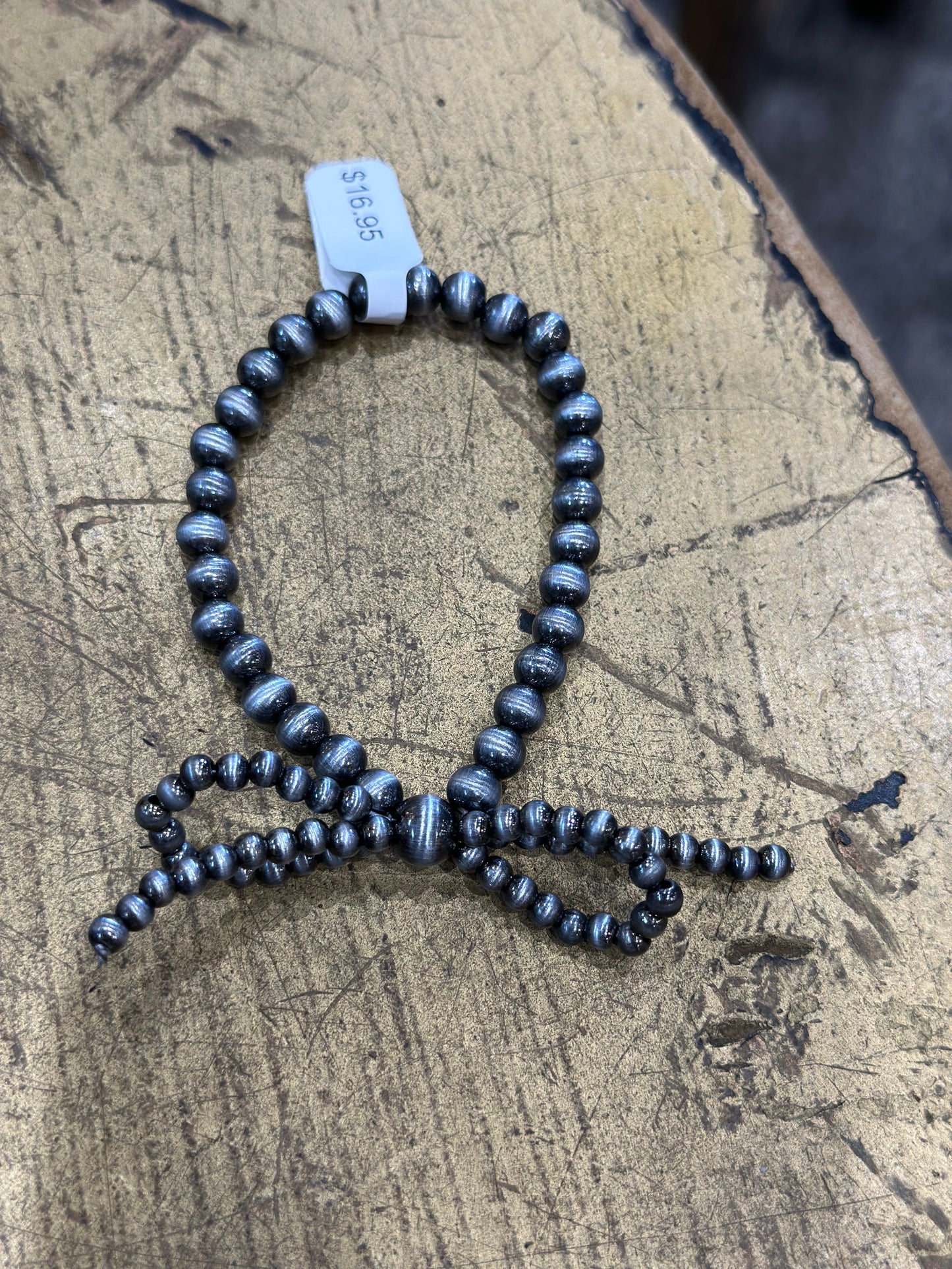 Beaded Bow Bracelet - Silver Pearl