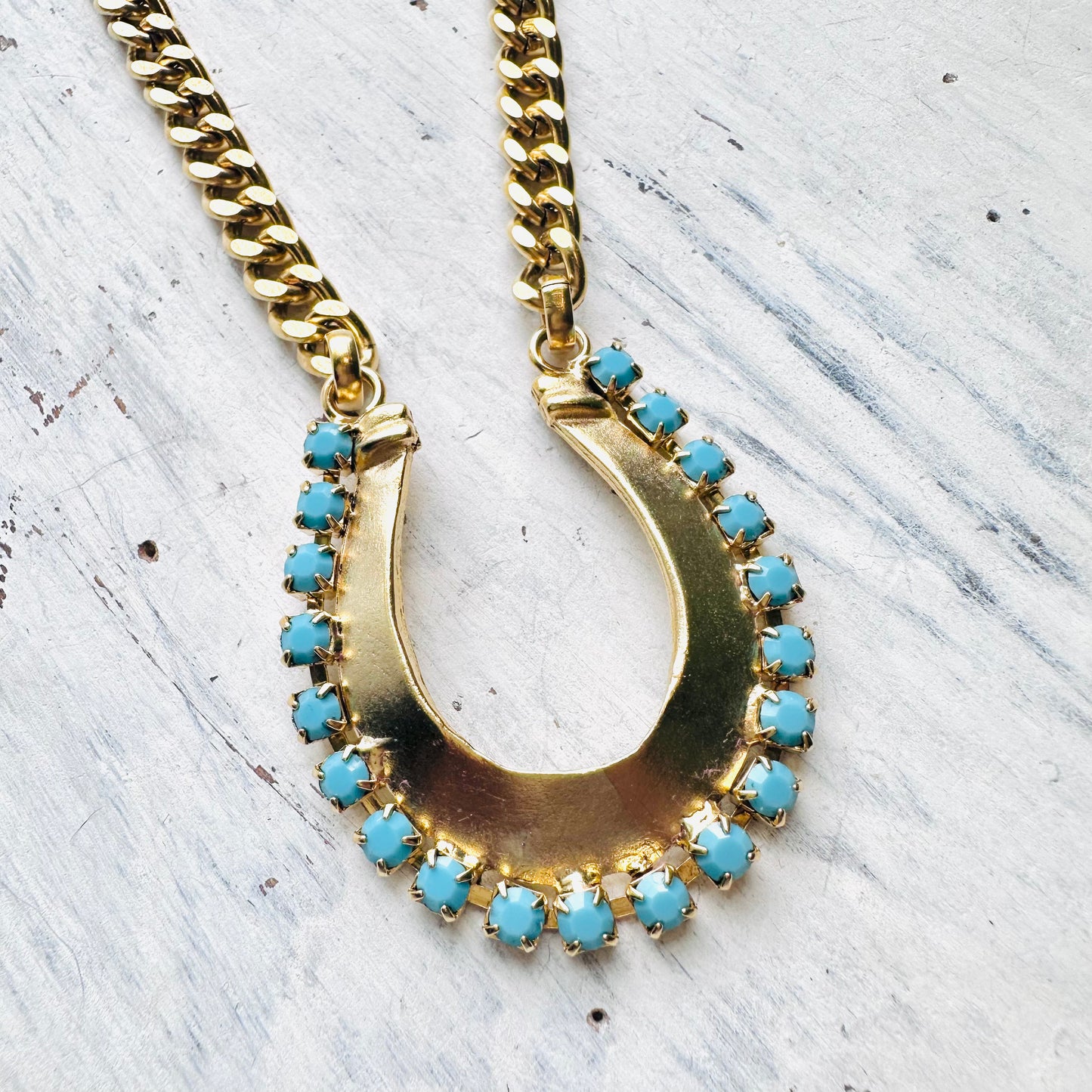 Yochi NY Turquoise Horseshoe Statement Chain Necklace