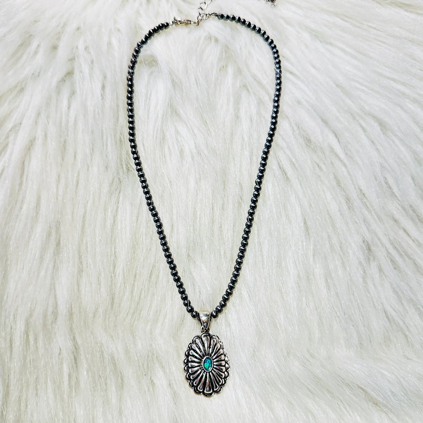 Navajo Pearl Scalloped Concho Choker