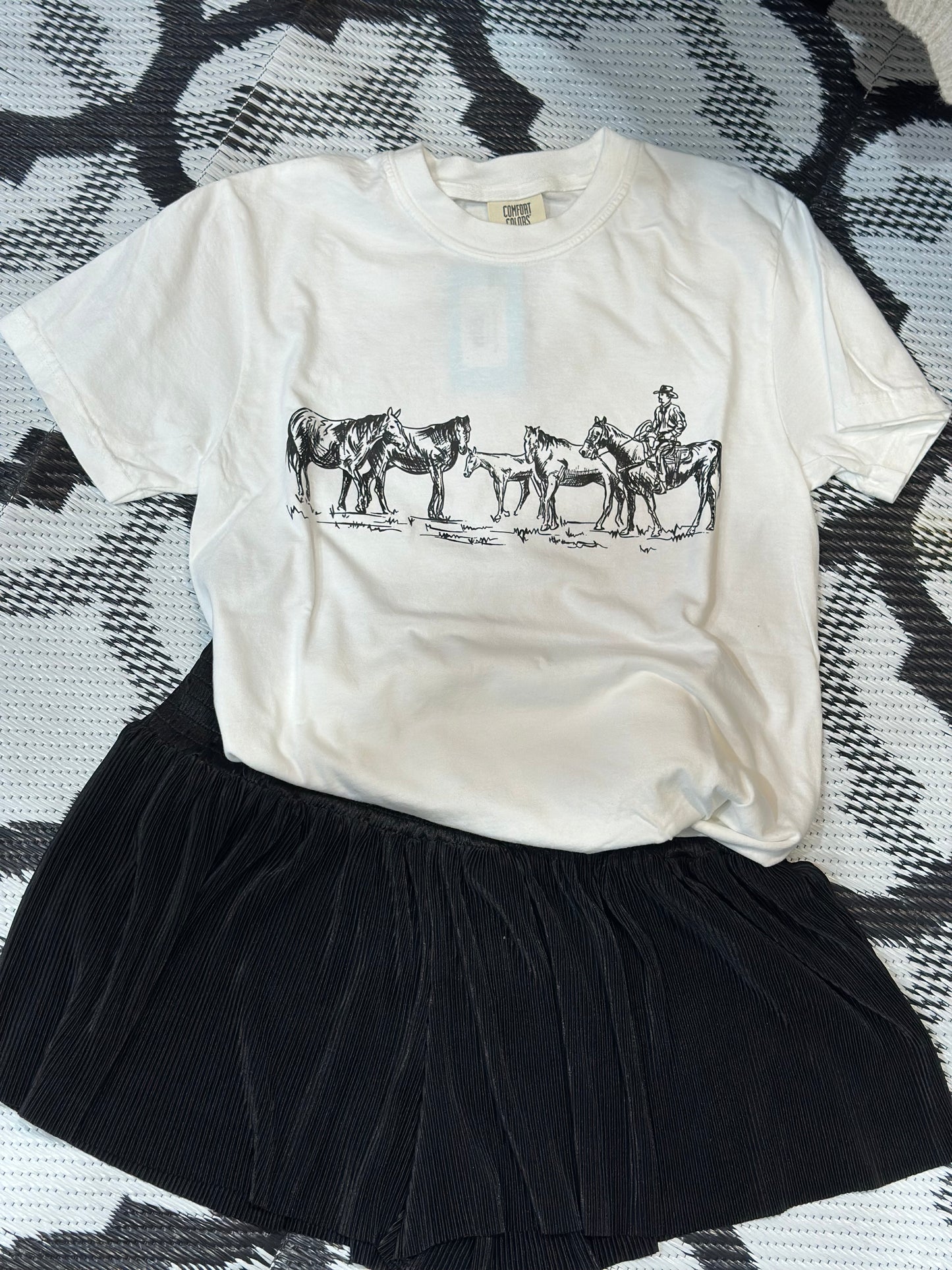 Lovin' My Herd Tee