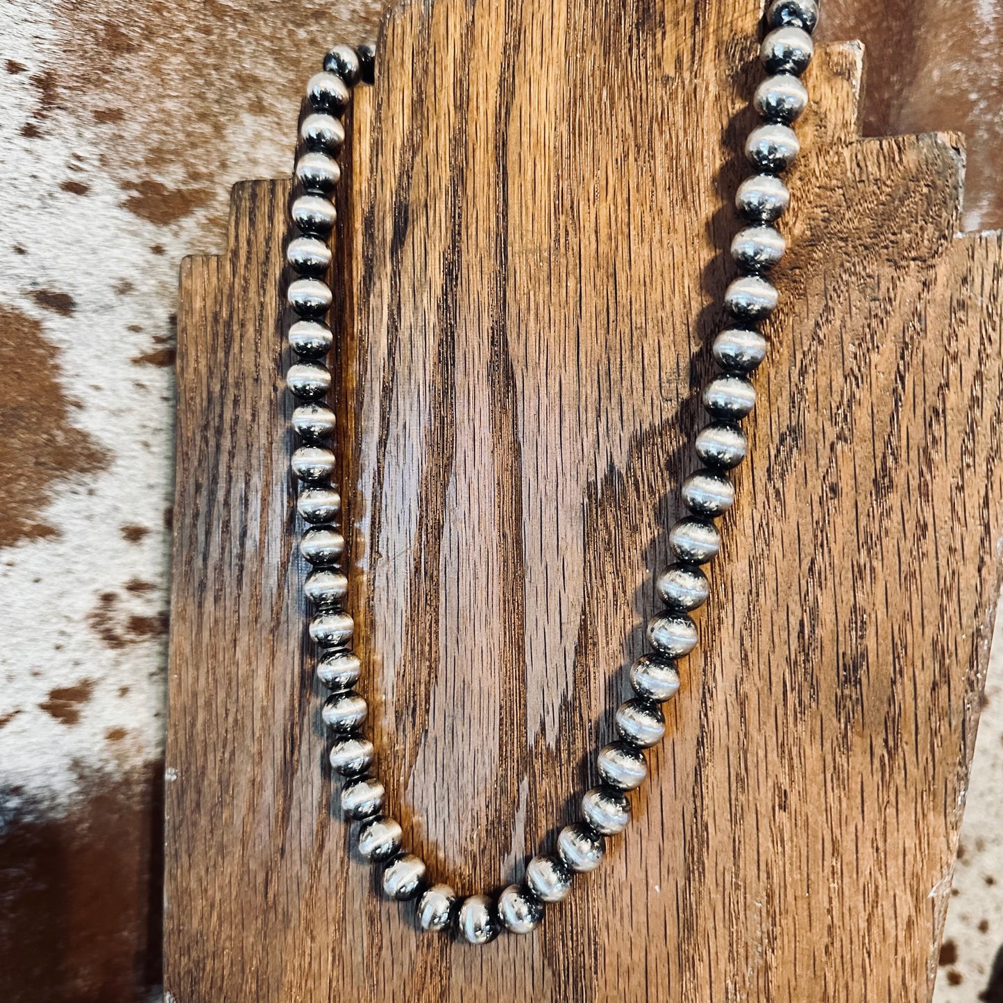 18" Shiny Silver Pearl Necklace