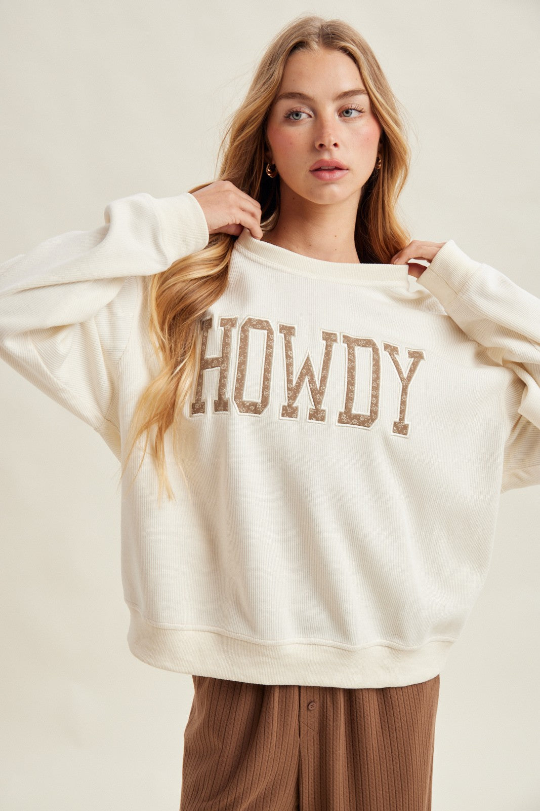 Howdy Floral Graphic Sweatshirt