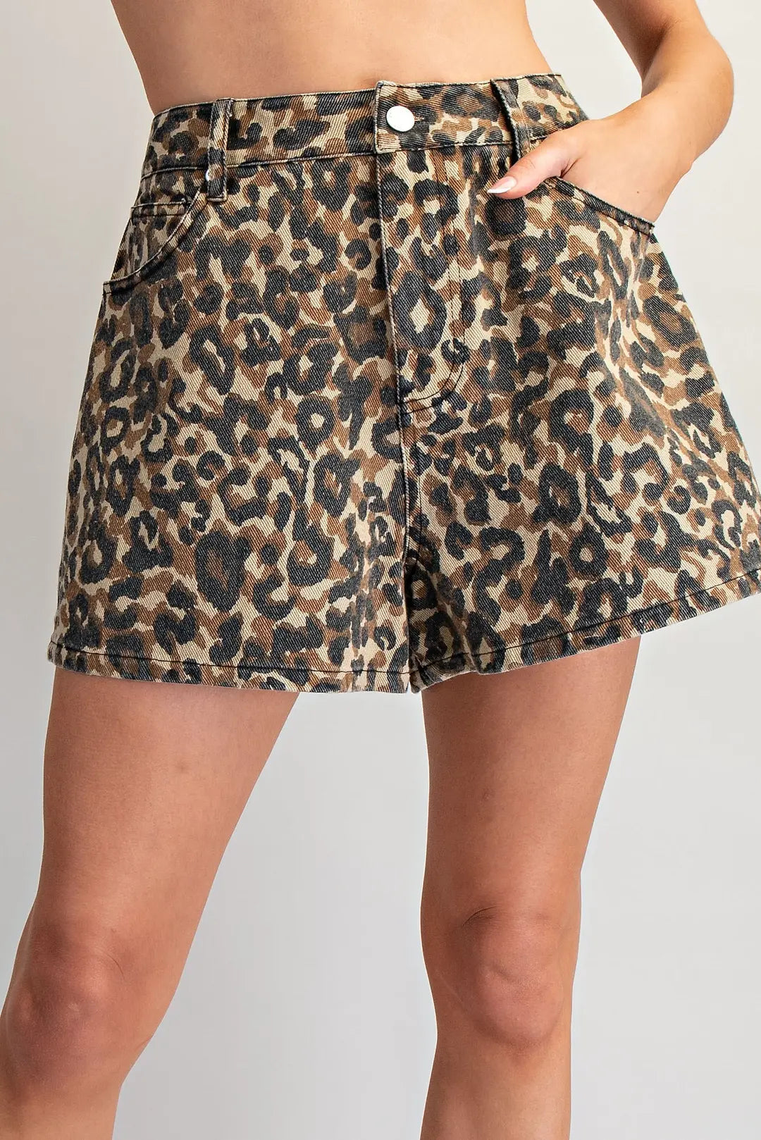 Leopard Printed Zipper Front Shorts