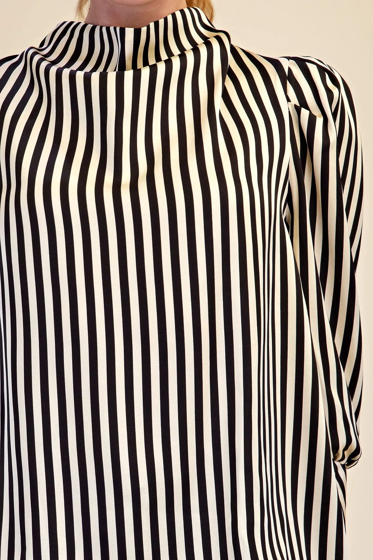 Mock Neck Stain Stripe Blouse