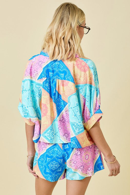 Colorful Bandana Print Cropped Shirt & Shorts Set