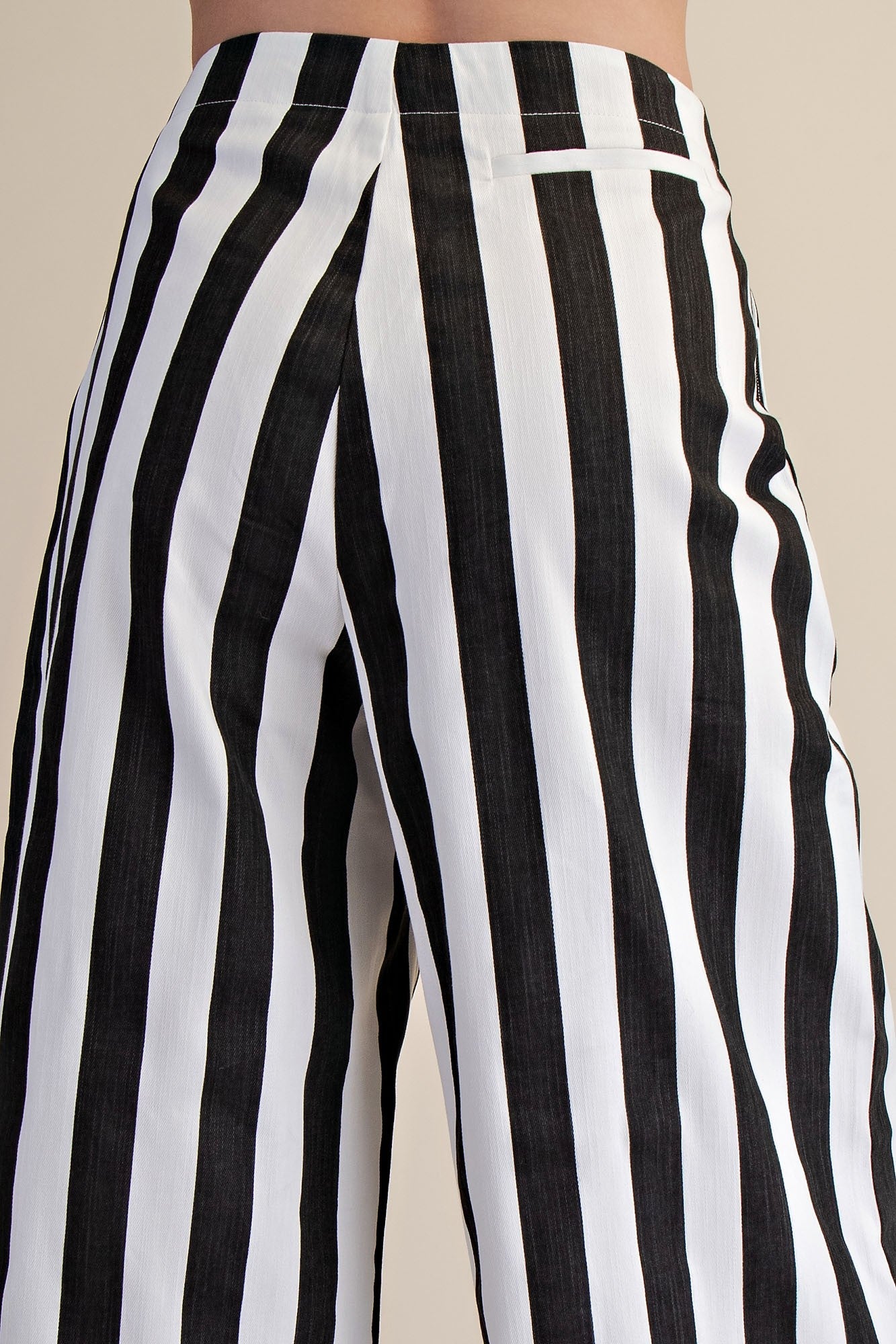 Mid-Rise Wide Leg Stripe Pants- Black & White