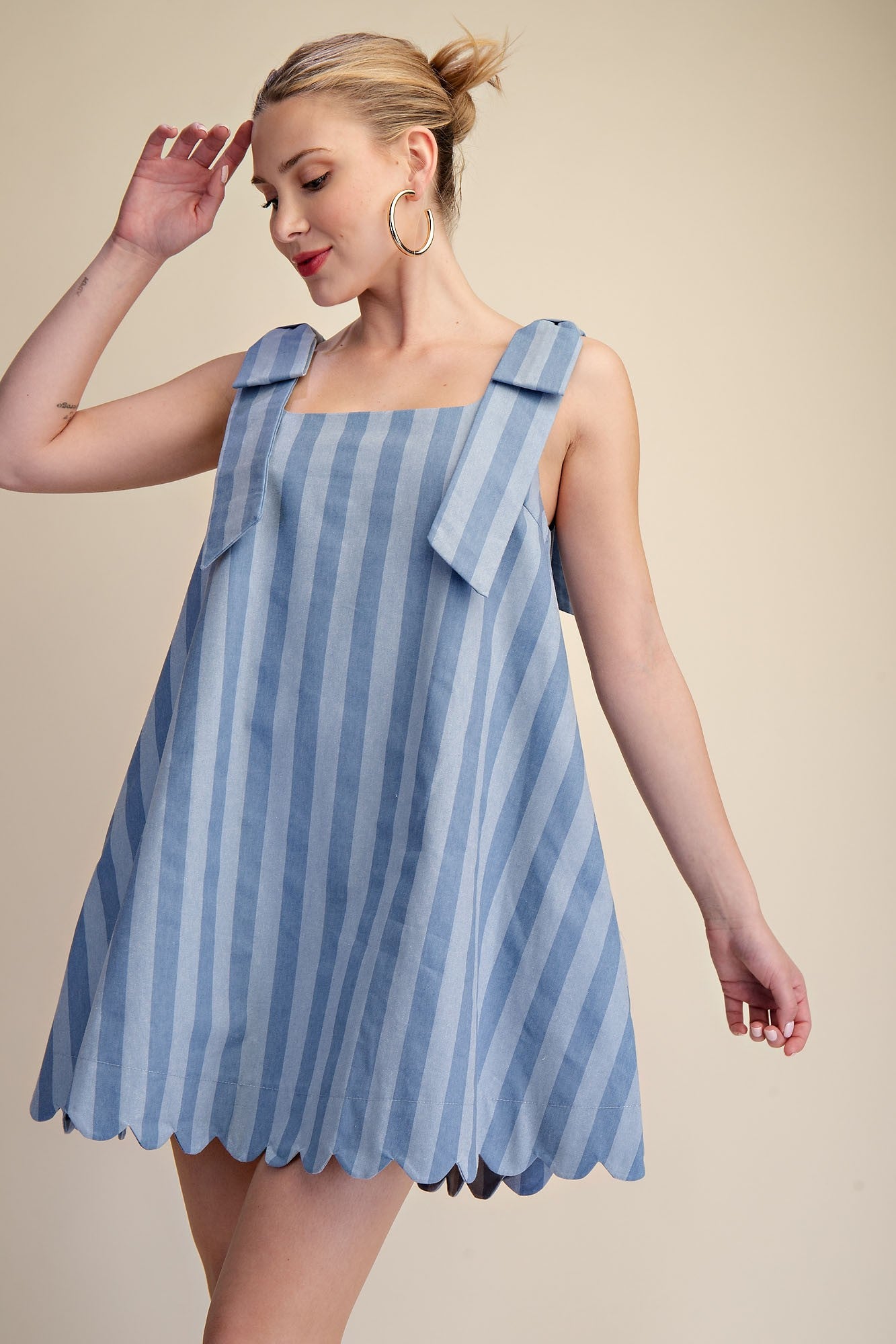Scoop Neck Bow Shoulder Scallop Mini Dress
