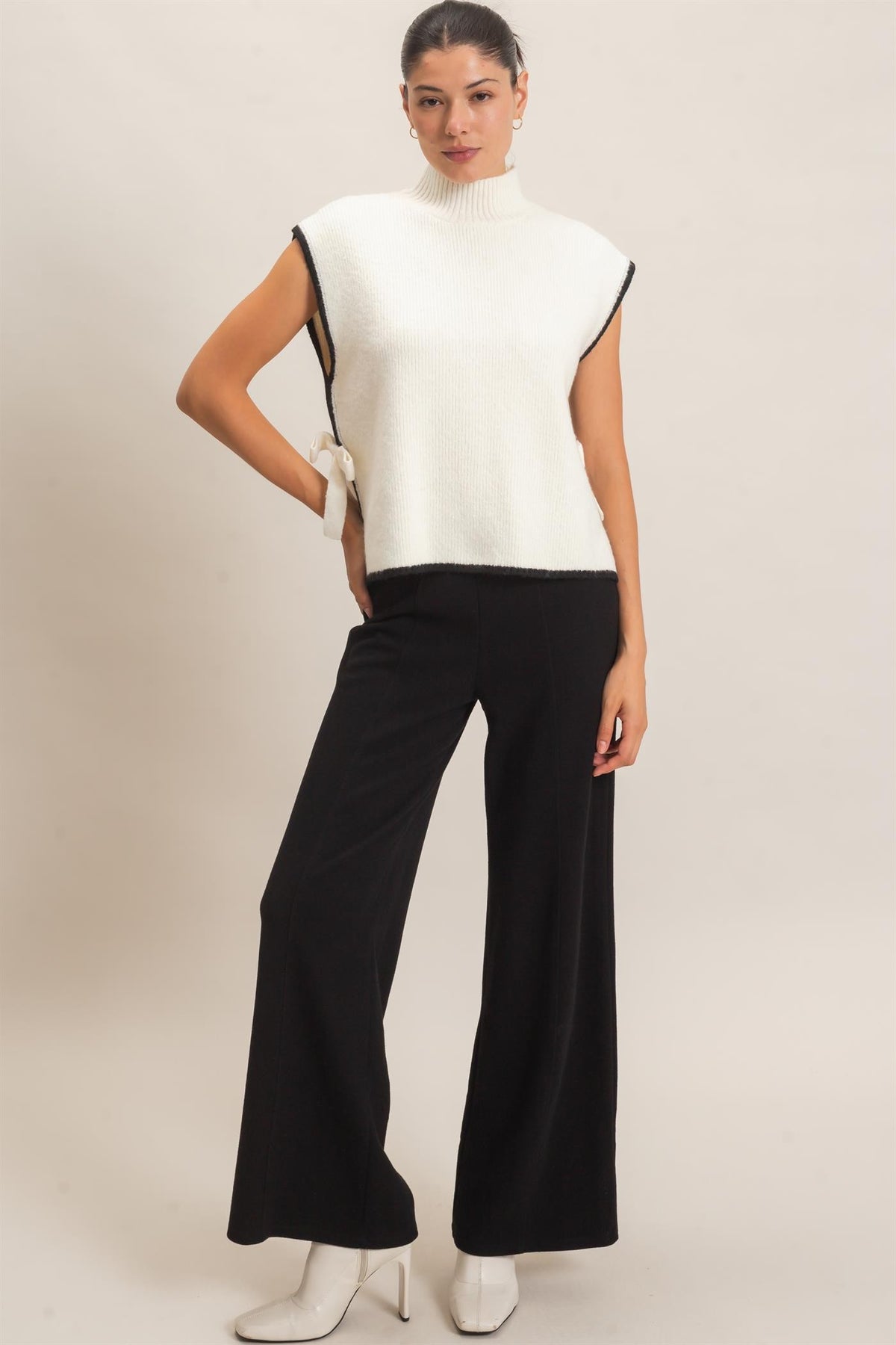 Black Seamed Wide-leg Knit Pants
