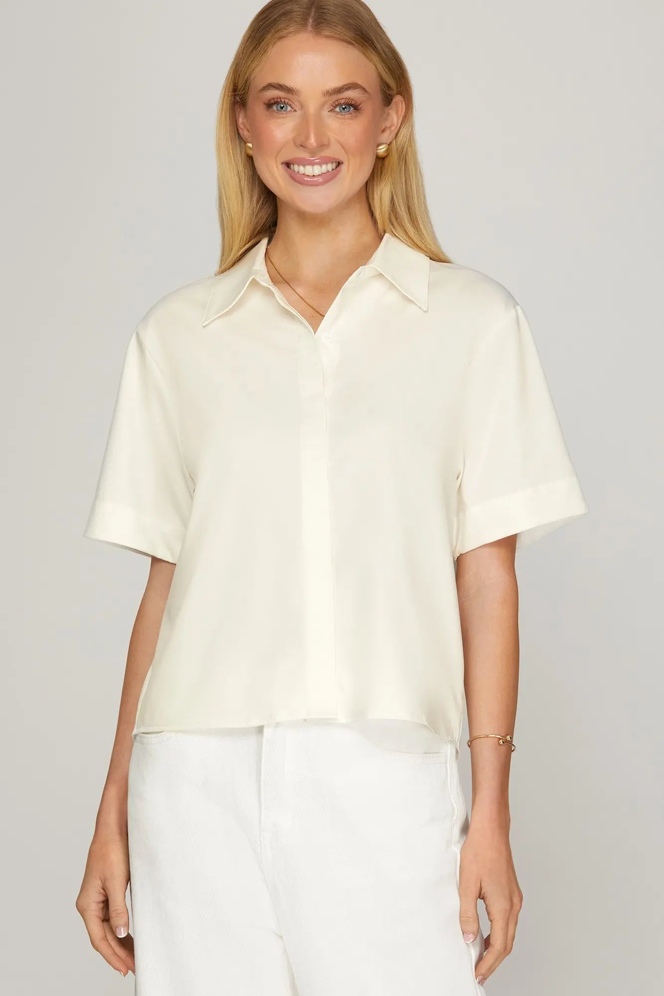 Off White Simple Short Sleeve Button Down Top