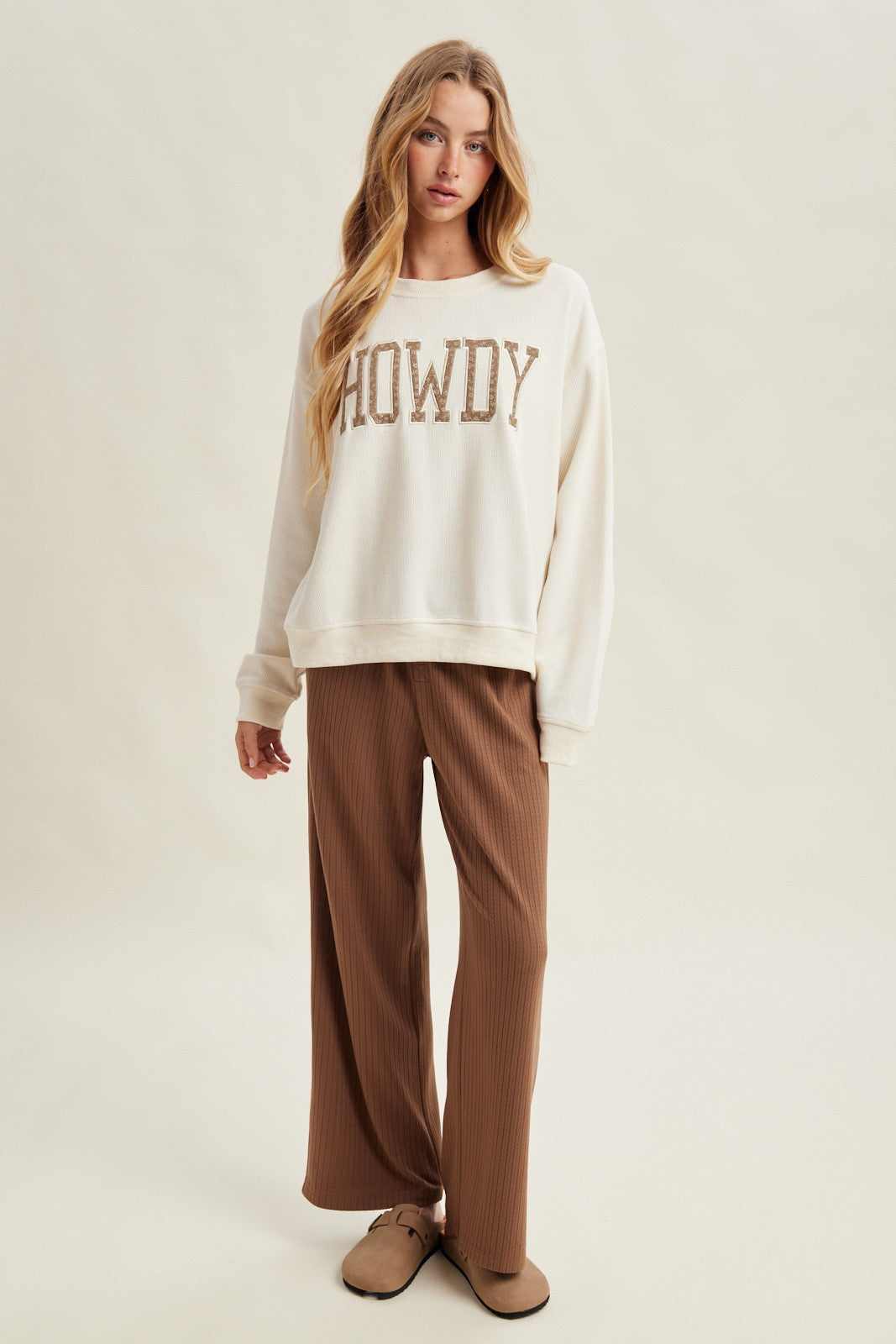 Howdy Floral Graphic Sweatshirt