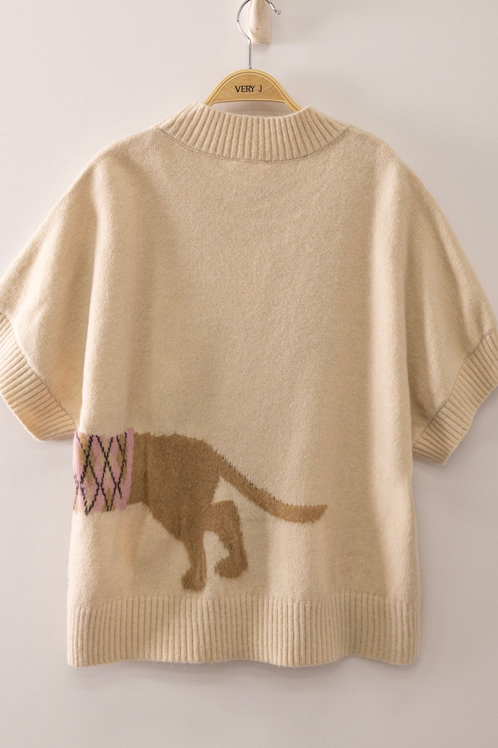 Dachshund Graphic Short Sleeve Sweater- Oatmeal