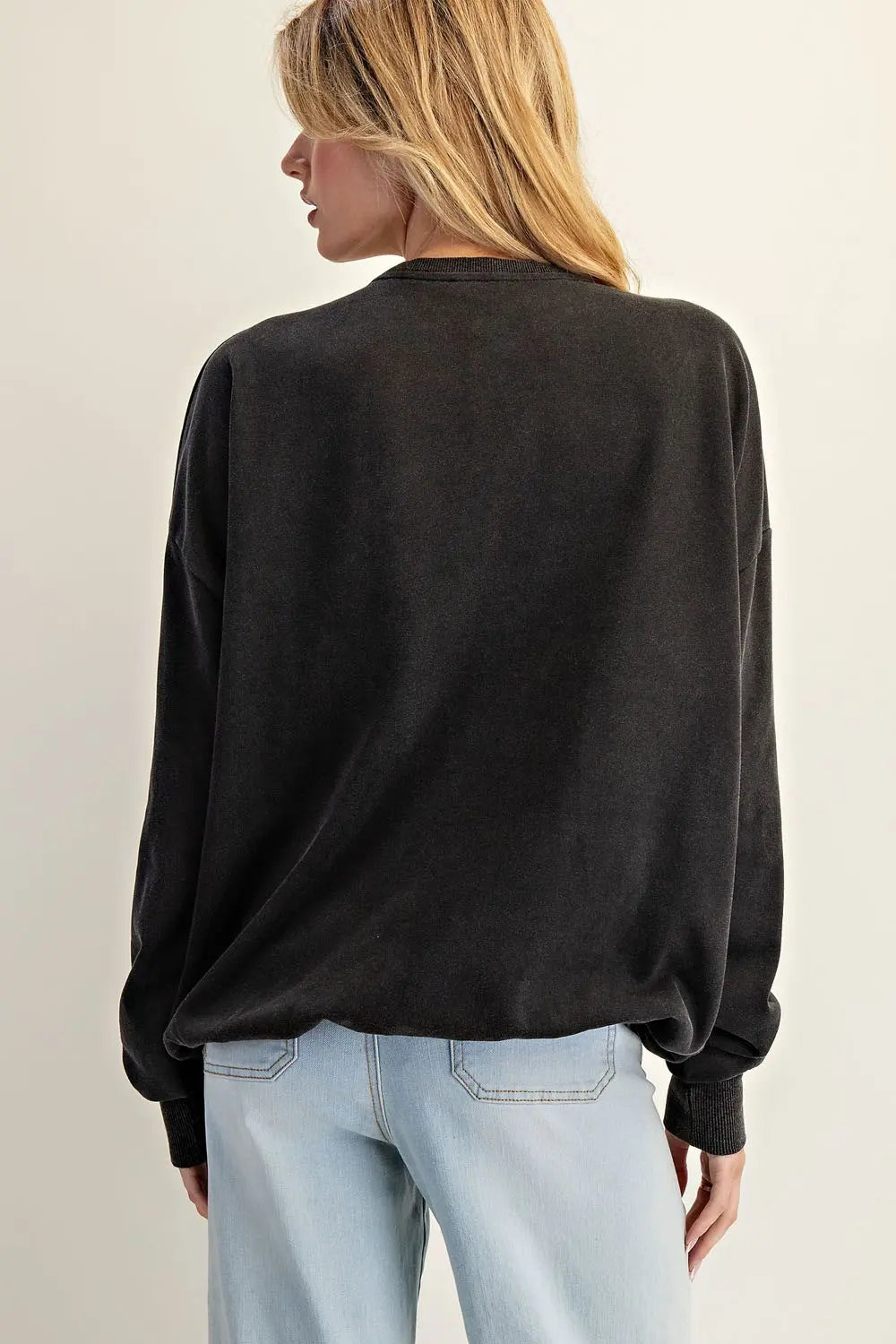 Horse Shoe Applique Washed Pullover- Black