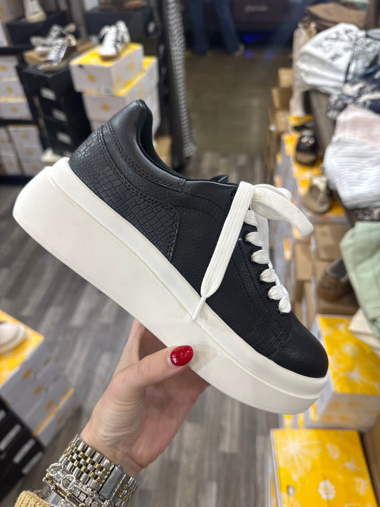 Yellow Box Ella Black Sneaker