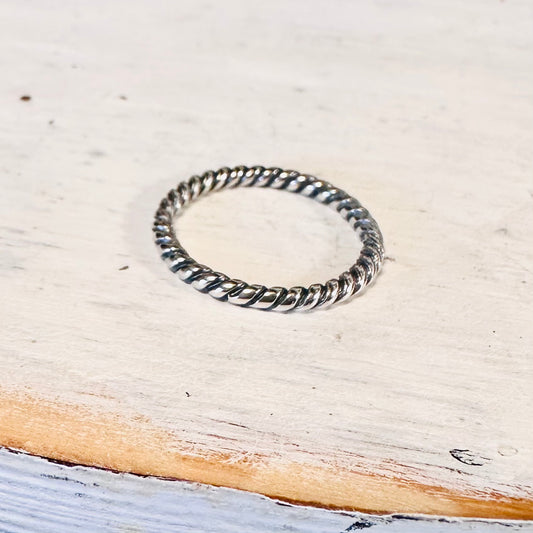 Sterling Simple Rope Ring
