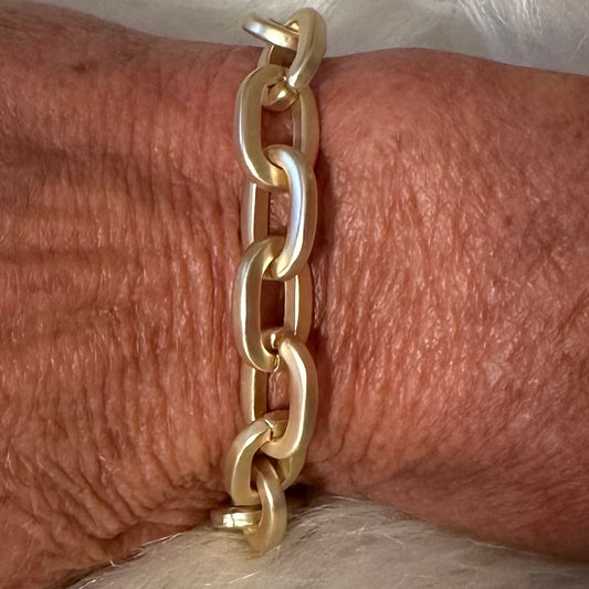 Small Oval Gold Link Bracelet