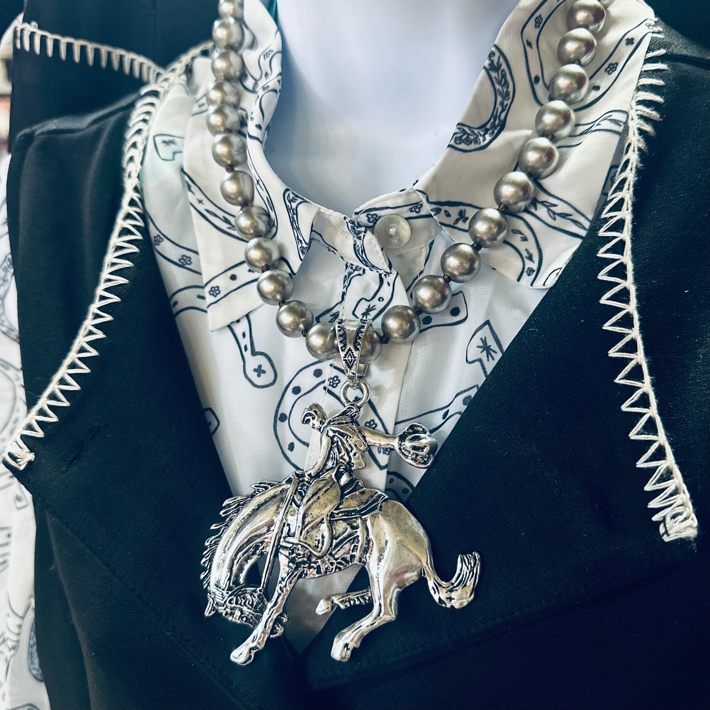 18" Silver Beaded Buckin Bronc Pendant Necklace