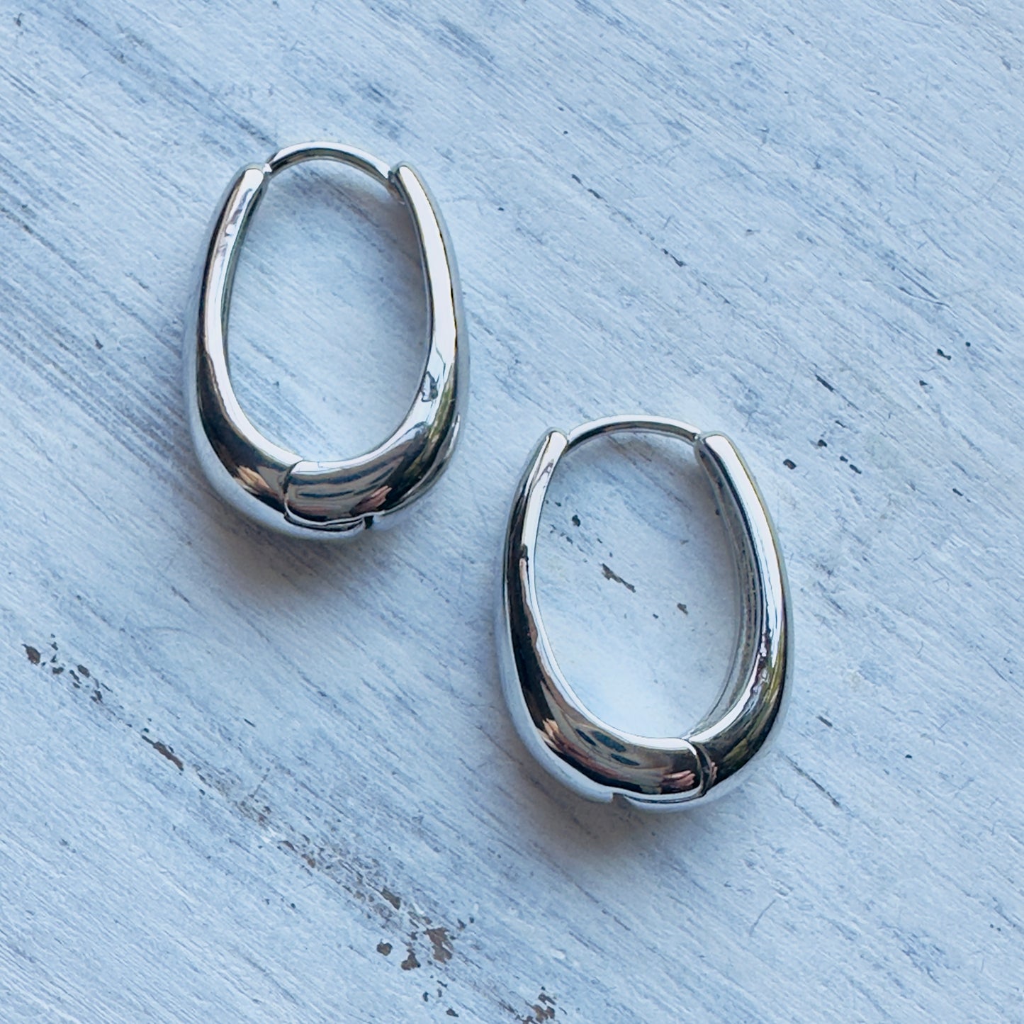 Silver Hinged Oval Hoop Earring