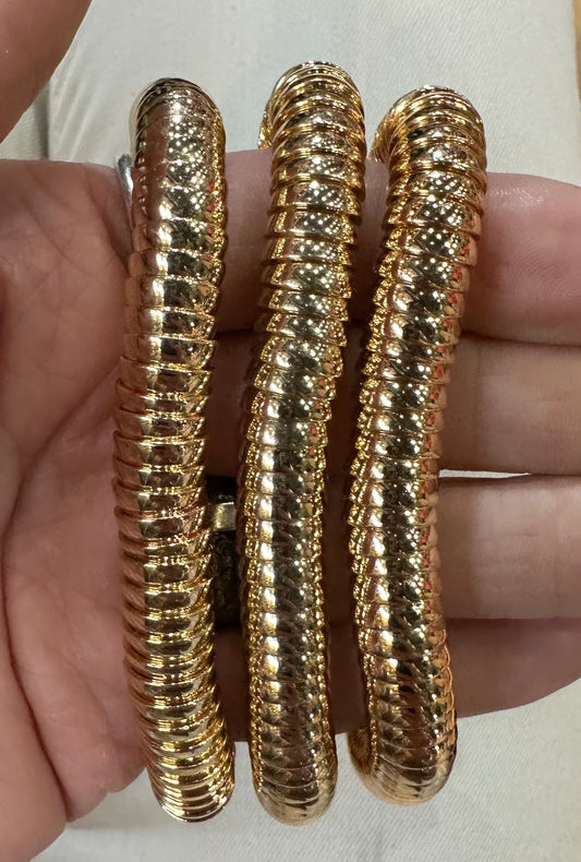 Shiny Gold Stretch Bracelet