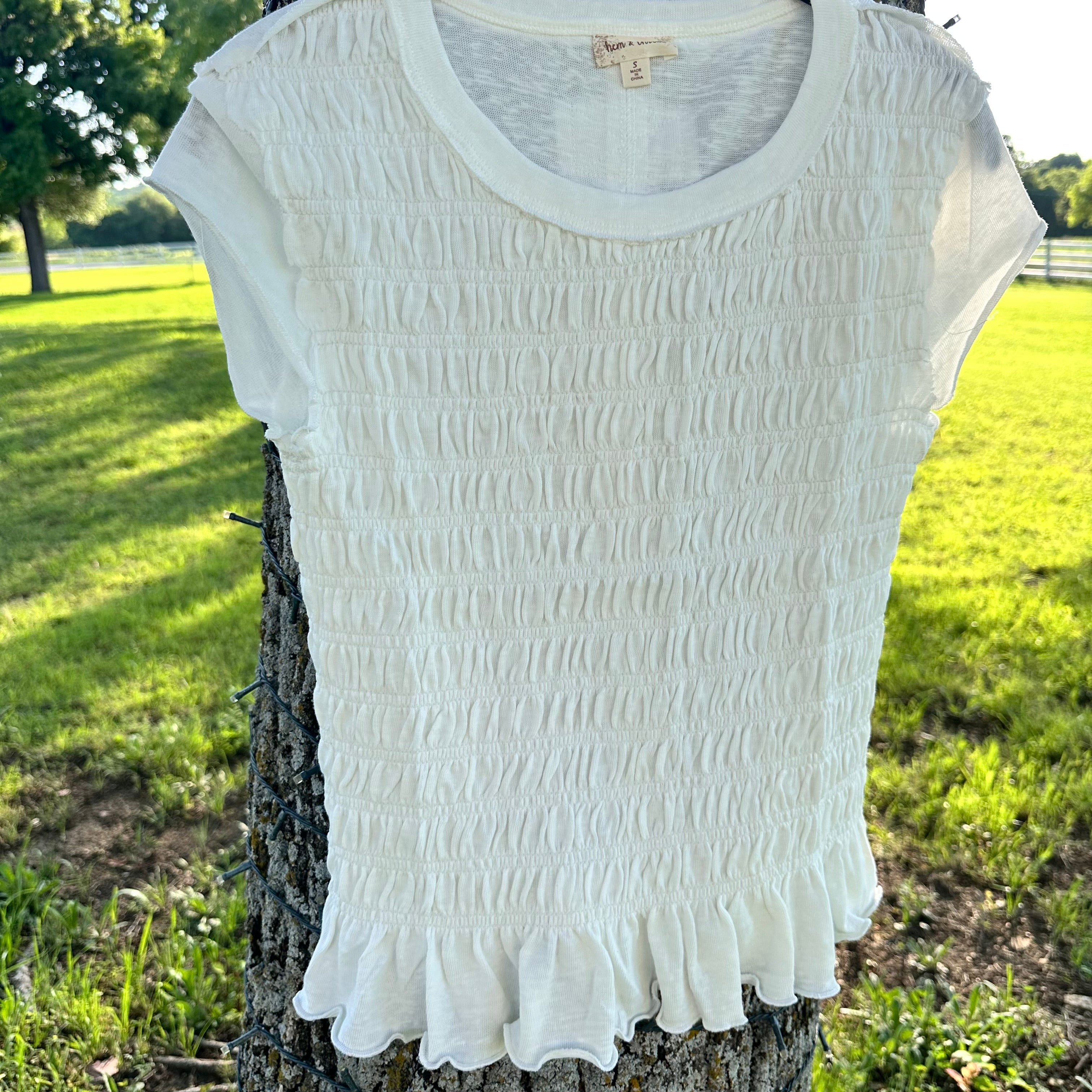 White Cap Sleeve Ruched Ruffle Botton Top – JUST A LITTLE WESTERN