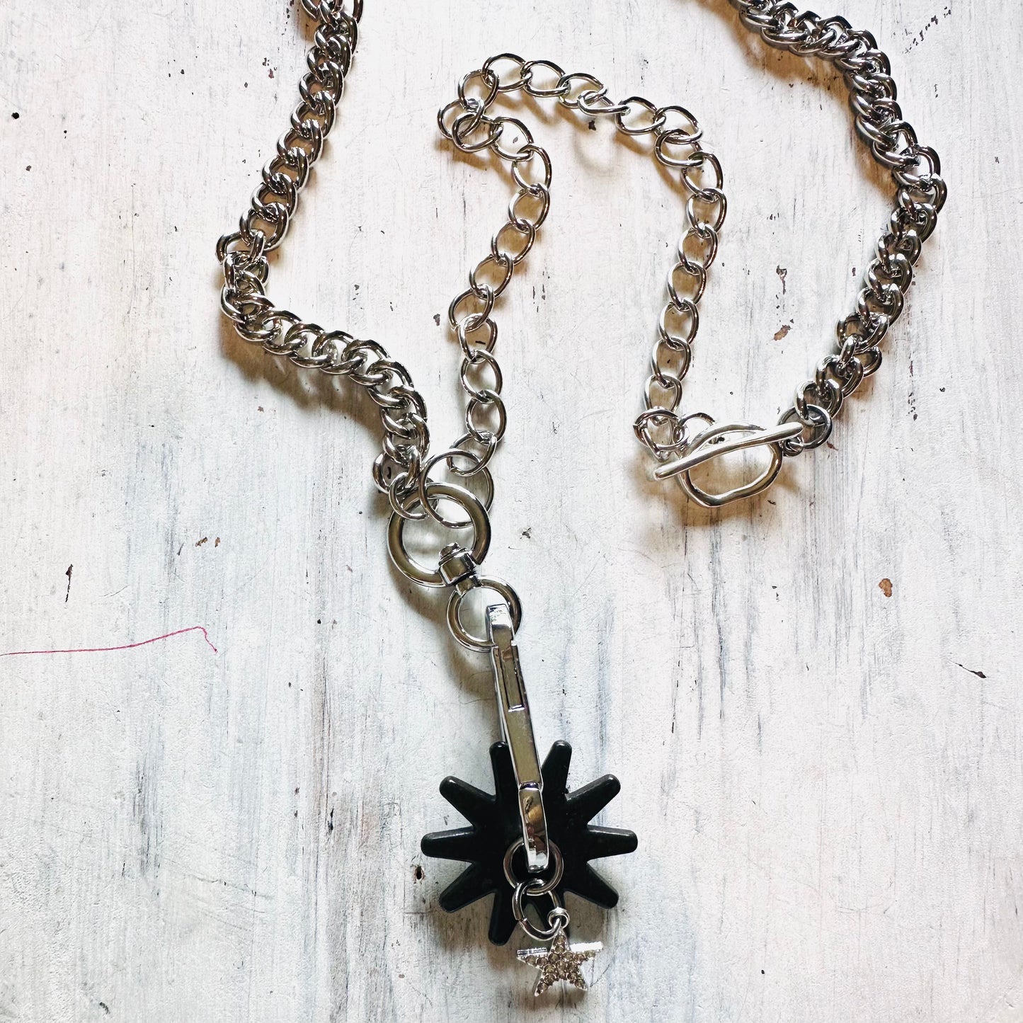 26" Spur & Rhinestone Star Toggle Necklace
