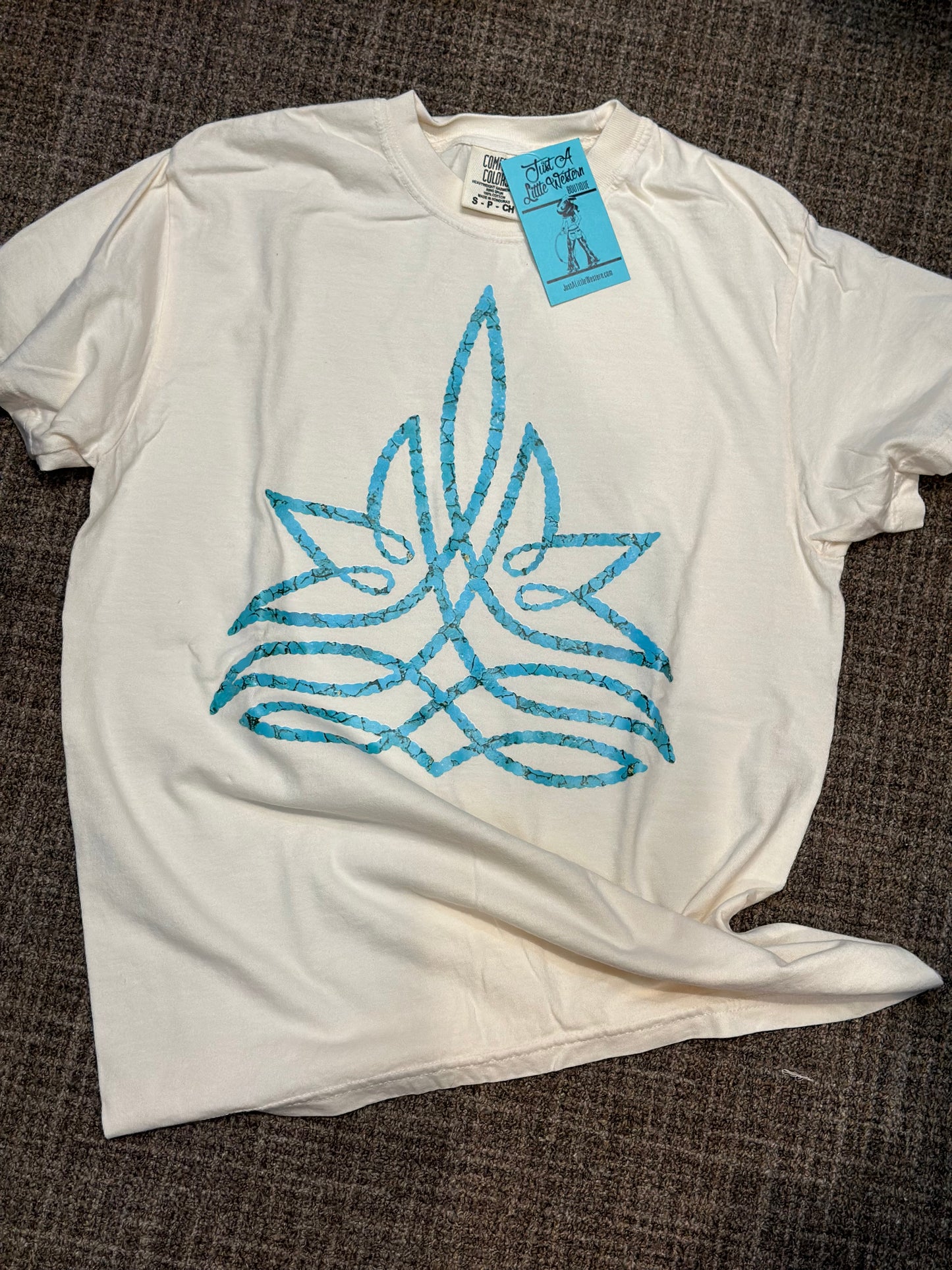 Turquoise Stone Boot Stitch Cream Tee