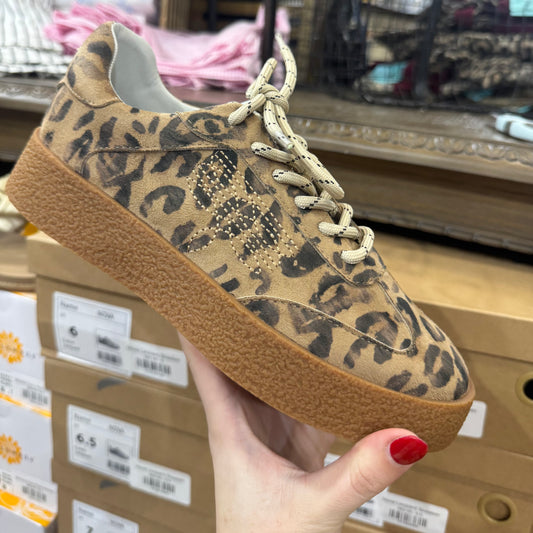 Nova Leopard Sneaker
