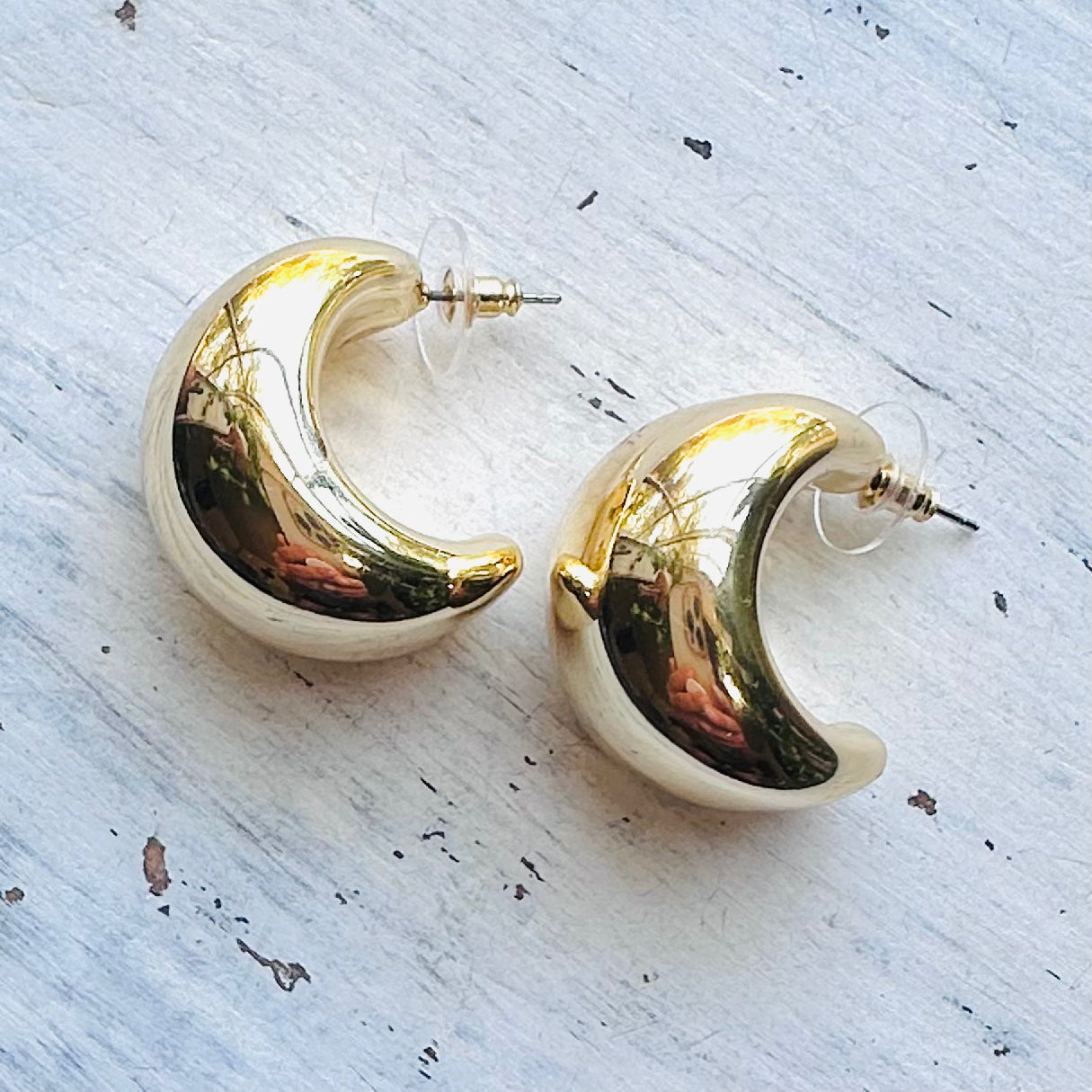 1.25" Chunky Gold Half Hoop Post Earring