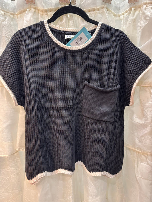 Black Scalloped Contrasting Hem Sweater Top