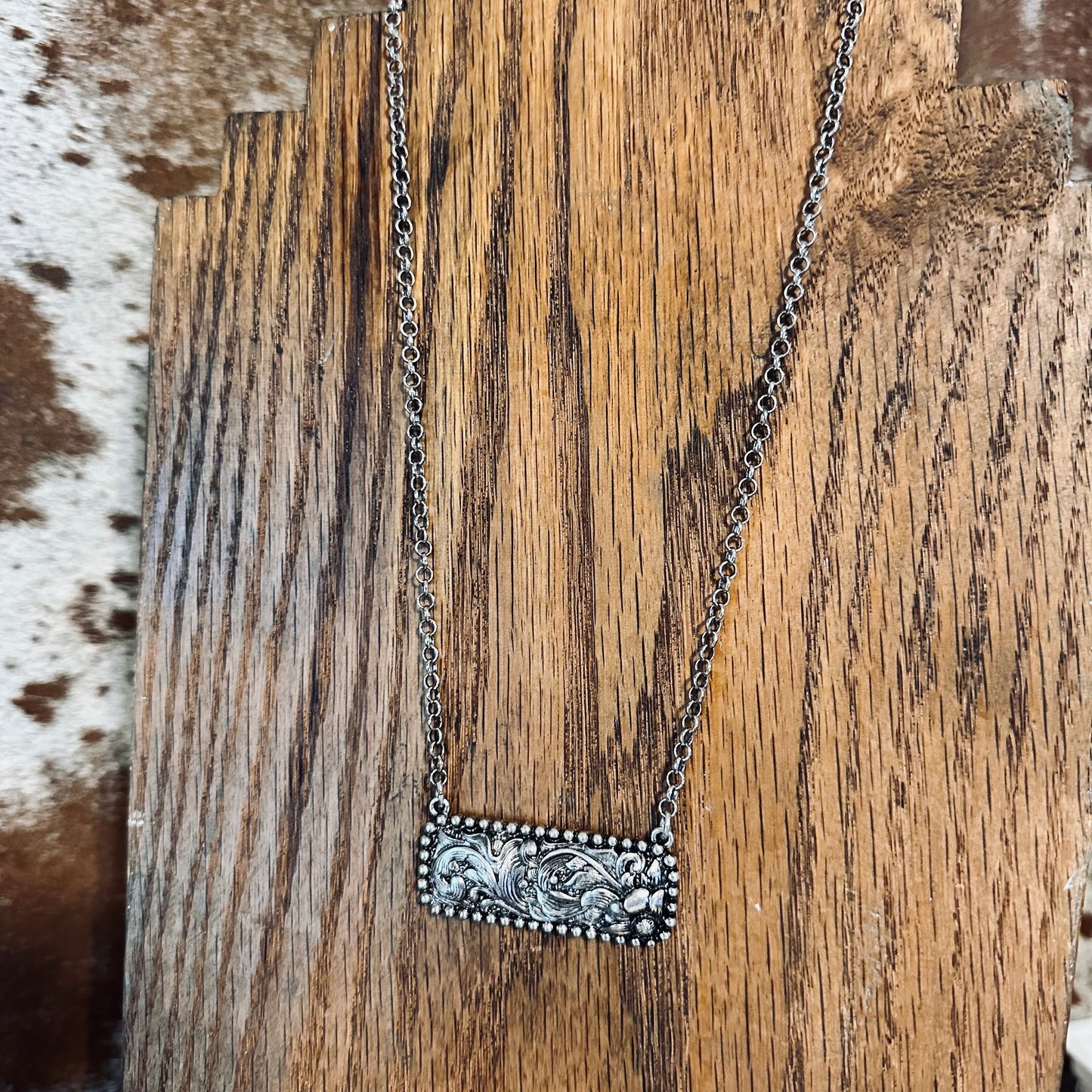 Floral Tooled Bar Necklace