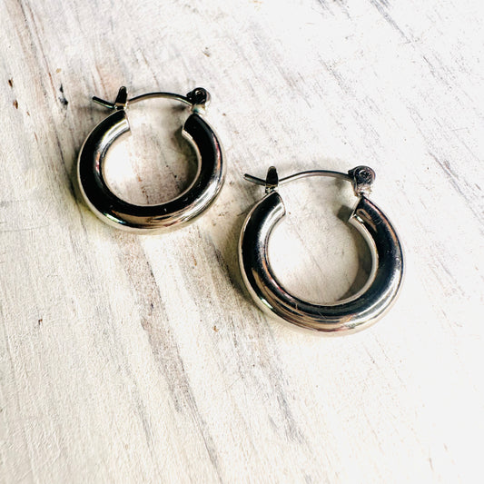 .5" Simple Silver Hoop Earring