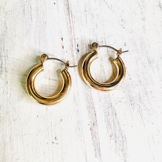 .5" Simple Gold Hoop Earring