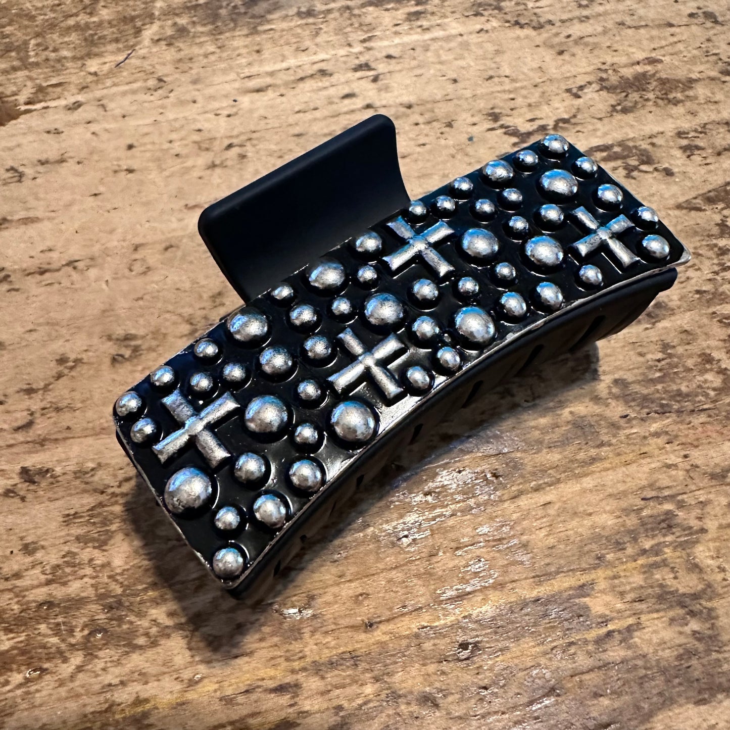 Bubble Bead & Cross Hair Claw