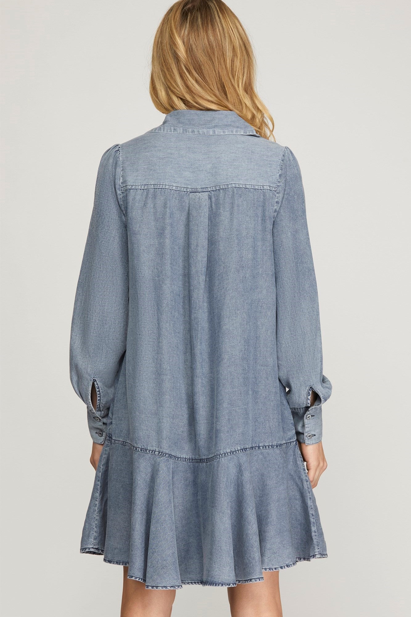Long Sleeve Contrasting Chambray Dress JUST A LITTLE WESTERN Long Sleeve Contrasting Chambray Dress JUST A LITTLE WESTERN