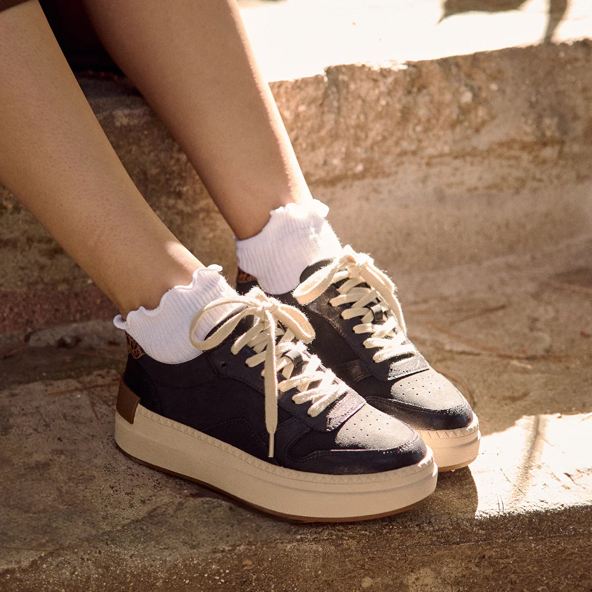 Yellow Box Oberlin Black Sneaker