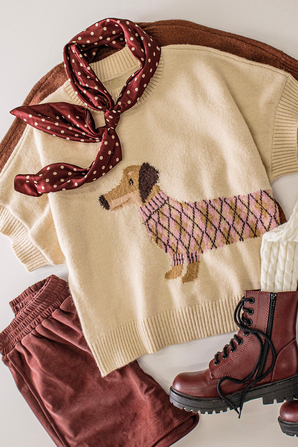 Dachshund Graphic Short Sleeve Sweater- Oatmeal