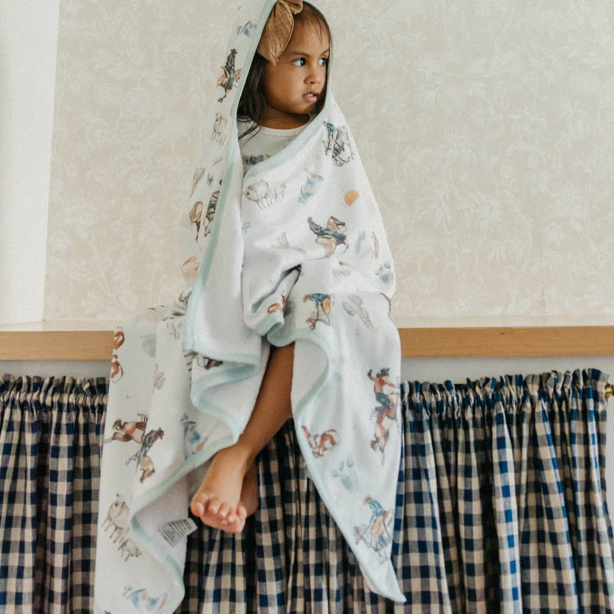 Boone Premium Big Kid Hooded Towel