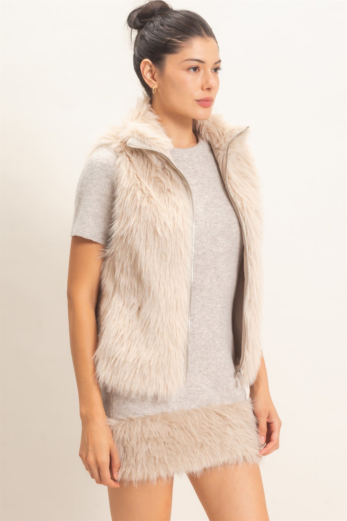 Faux Fur Zip-up Outerwear Vest- Taupe